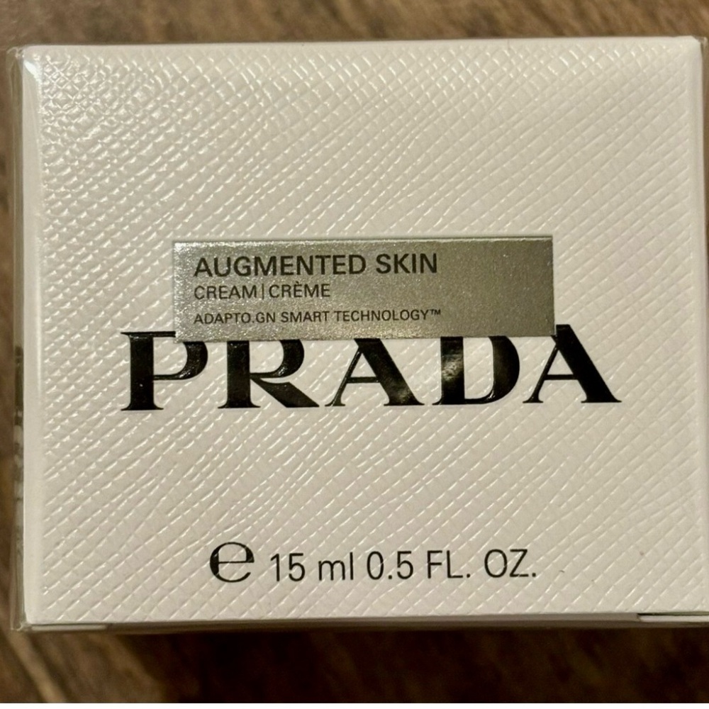 Prada Augmented Skin 0.5oz/15ml - Picture 2 of 9